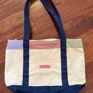 VINEYARD VINES Tote Bag. Small stains but good condition.